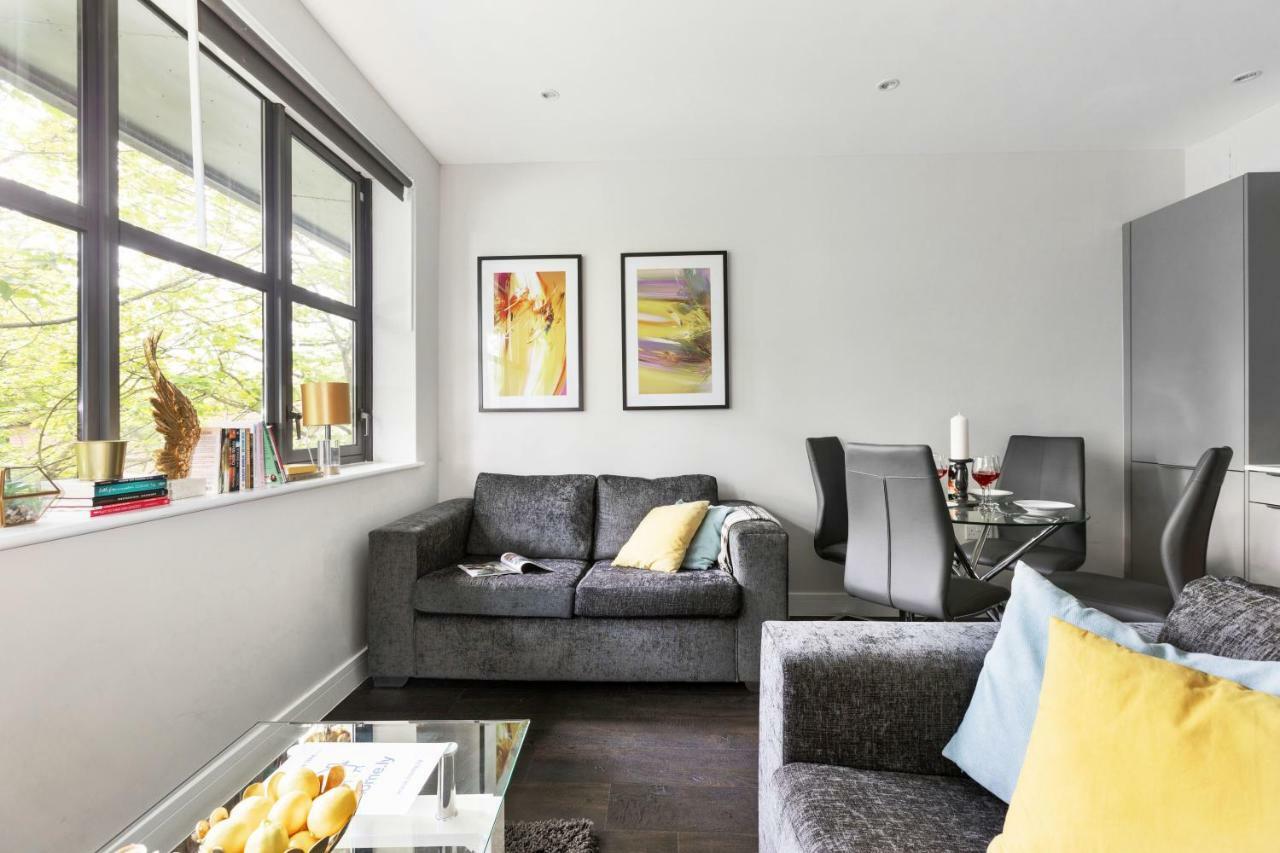 Homely - Watford Premier Apartments Экстерьер фото