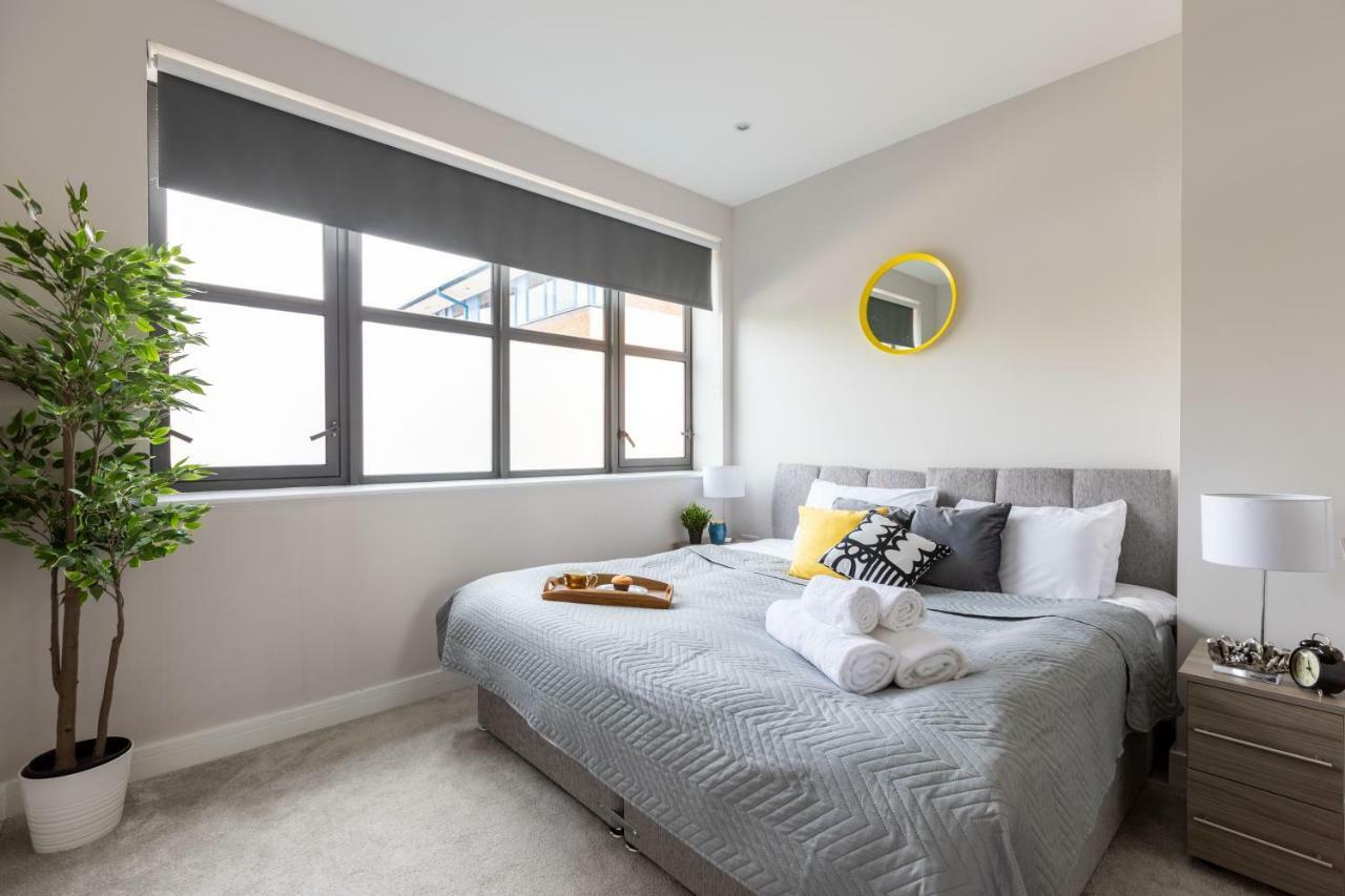 Homely - Watford Premier Apartments Экстерьер фото