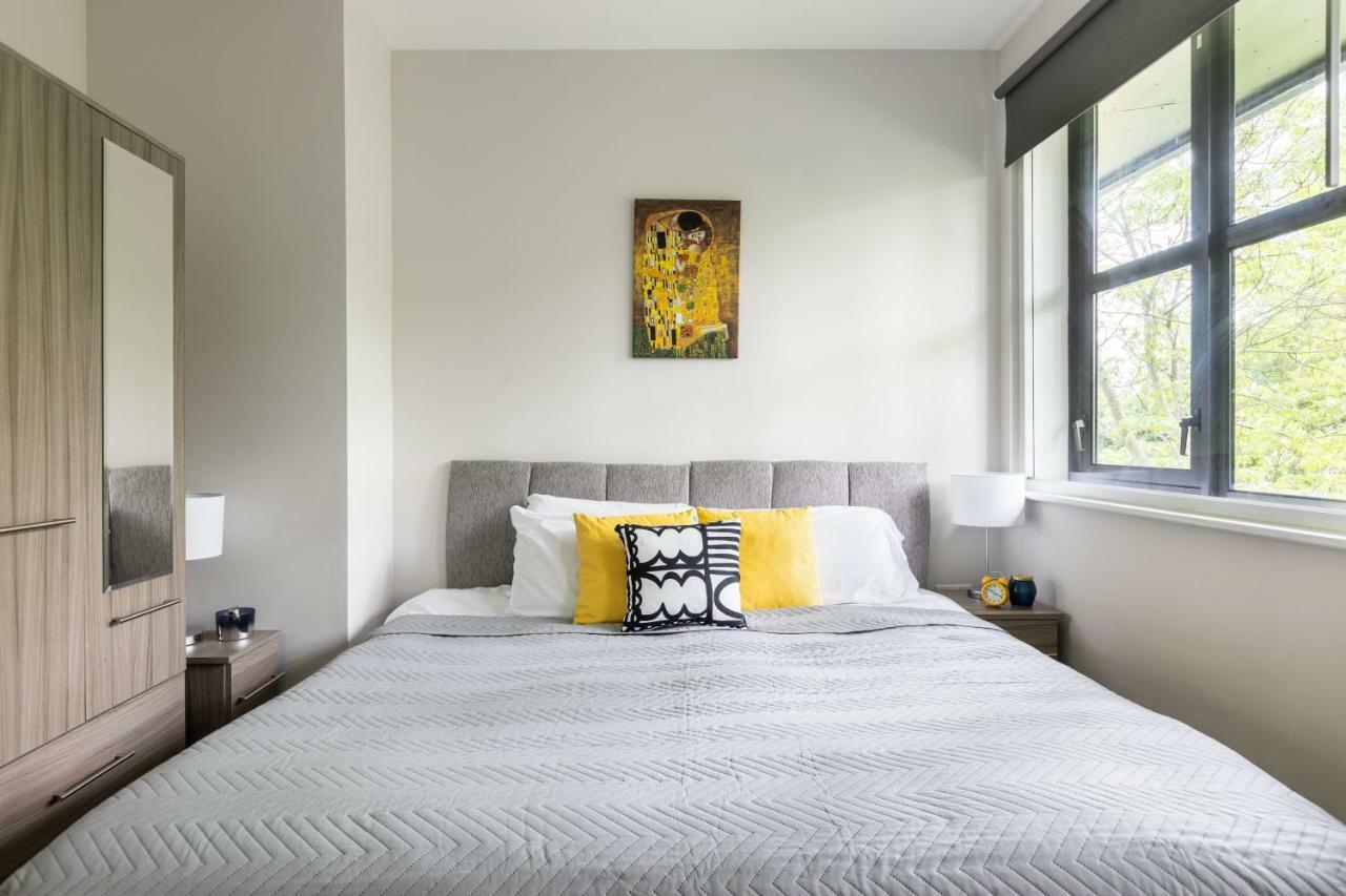 Homely - Watford Premier Apartments Экстерьер фото