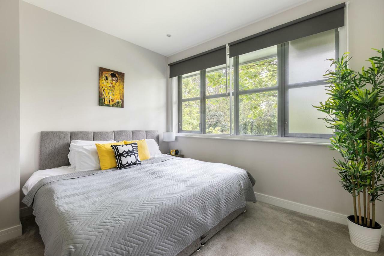 Homely - Watford Premier Apartments Экстерьер фото